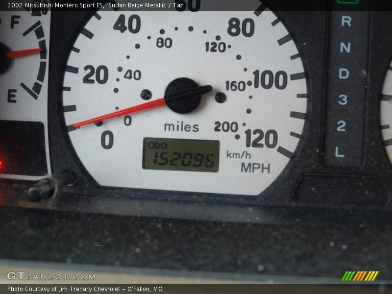 Sudan Beige Metallic / Tan 2002 Mitsubishi Montero Sport ES