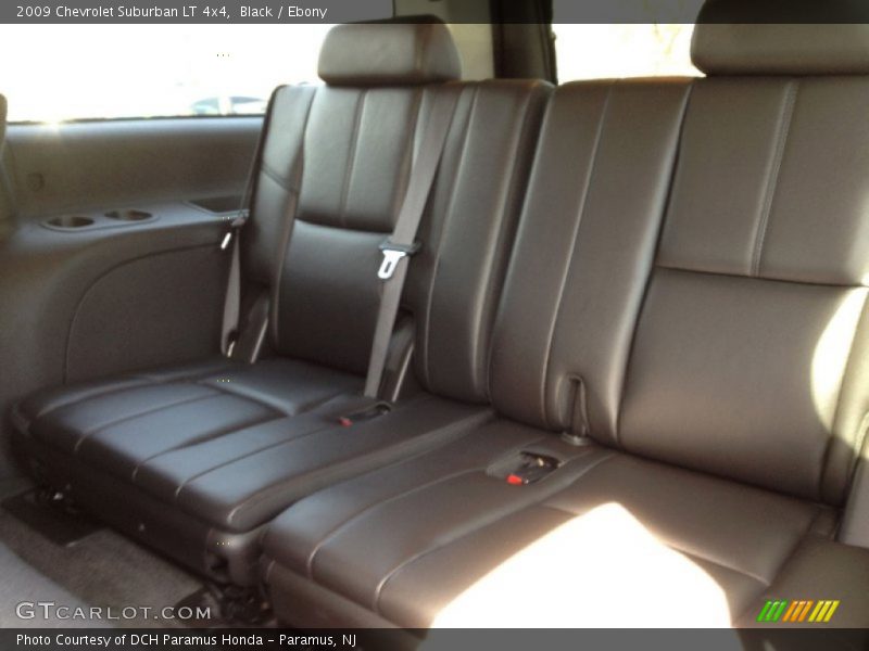 Black / Ebony 2009 Chevrolet Suburban LT 4x4