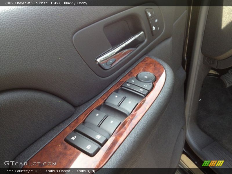 Black / Ebony 2009 Chevrolet Suburban LT 4x4