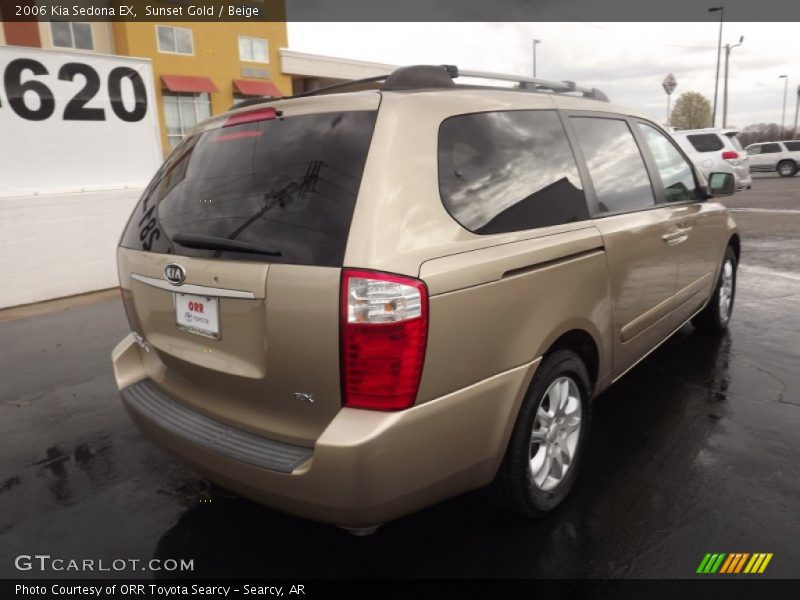 Sunset Gold / Beige 2006 Kia Sedona EX