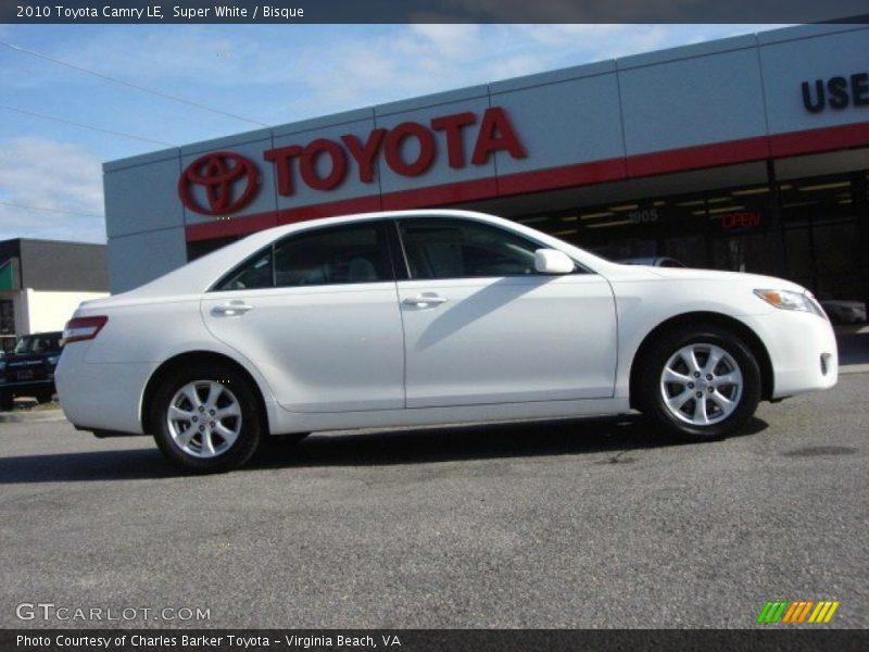 Super White / Bisque 2010 Toyota Camry LE