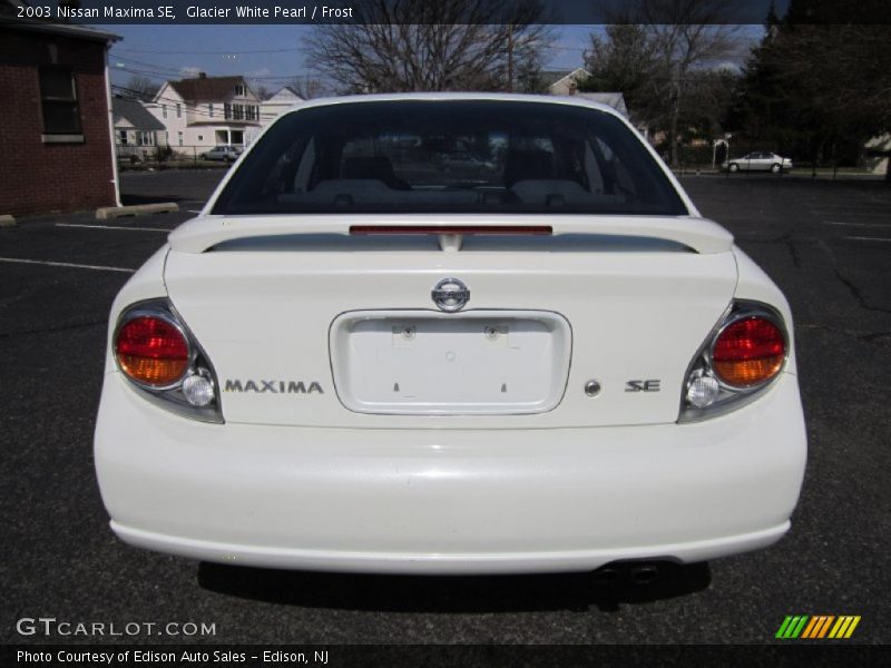 Glacier White Pearl / Frost 2003 Nissan Maxima SE
