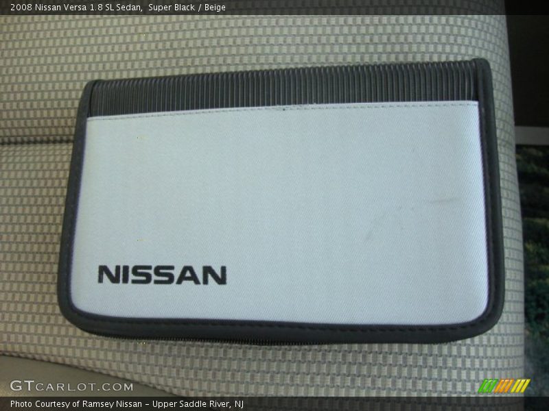 Super Black / Beige 2008 Nissan Versa 1.8 SL Sedan