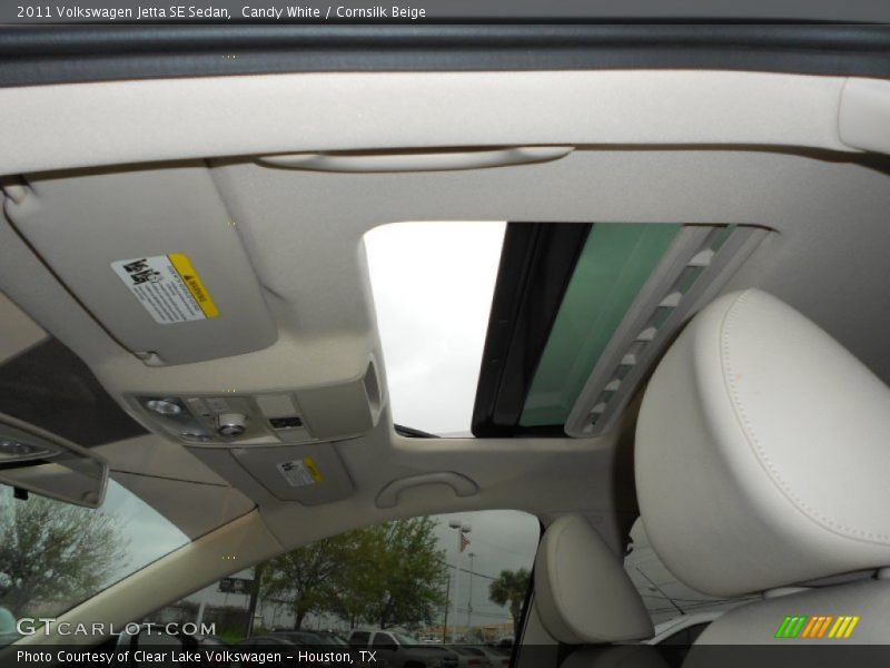 Candy White / Cornsilk Beige 2011 Volkswagen Jetta SE Sedan