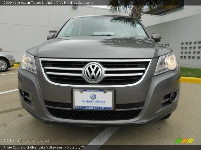 Alpine Grey Metallic / Sandstone 2009 Volkswagen Tiguan S