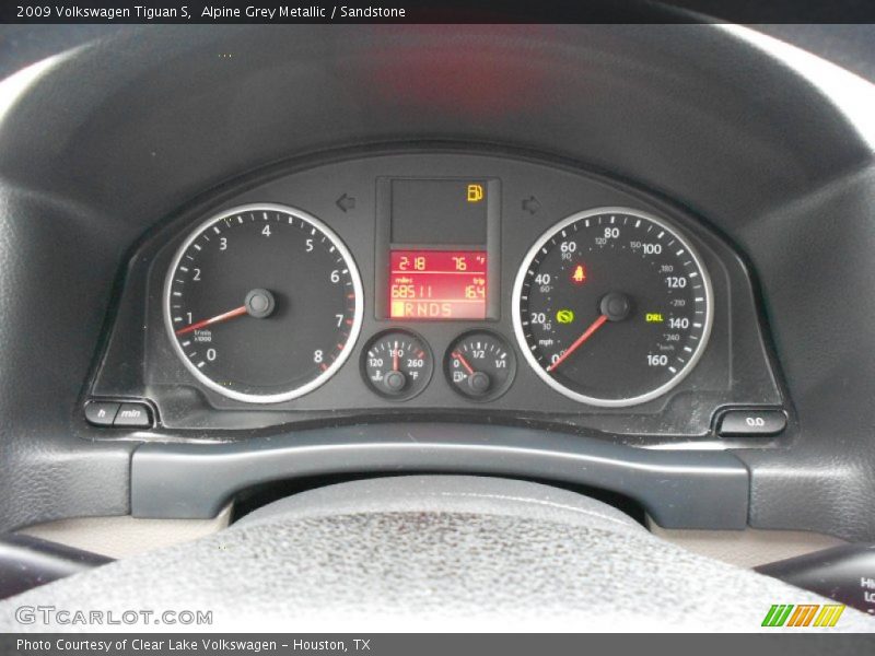 Alpine Grey Metallic / Sandstone 2009 Volkswagen Tiguan S