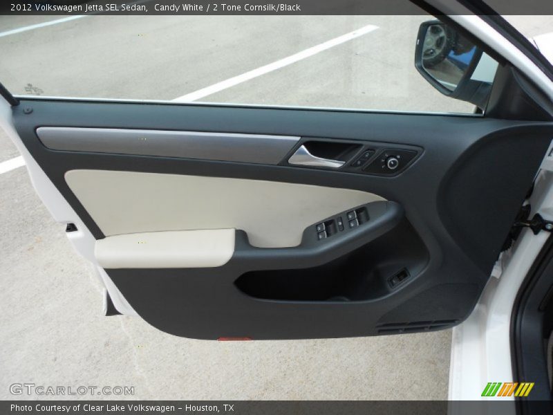 Door Panel of 2012 Jetta SEL Sedan