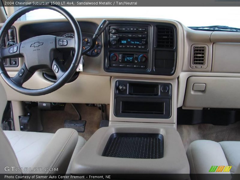 Sandalwood Metallic / Tan/Neutral 2004 Chevrolet Suburban 1500 LT 4x4