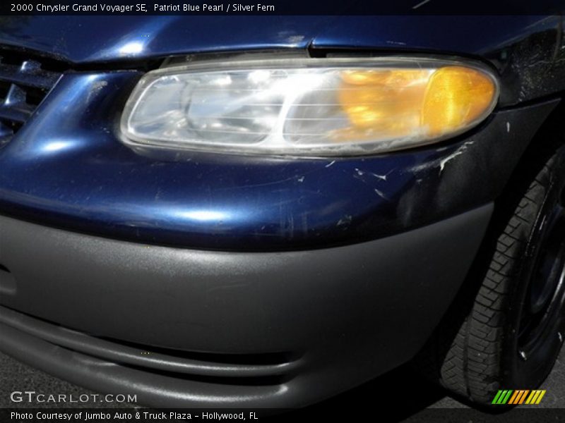 Patriot Blue Pearl / Silver Fern 2000 Chrysler Grand Voyager SE