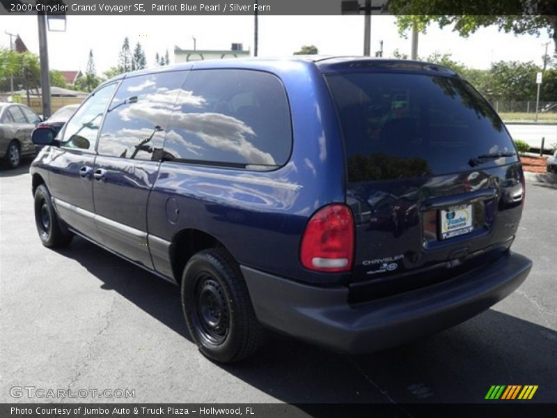 Patriot Blue Pearl / Silver Fern 2000 Chrysler Grand Voyager SE