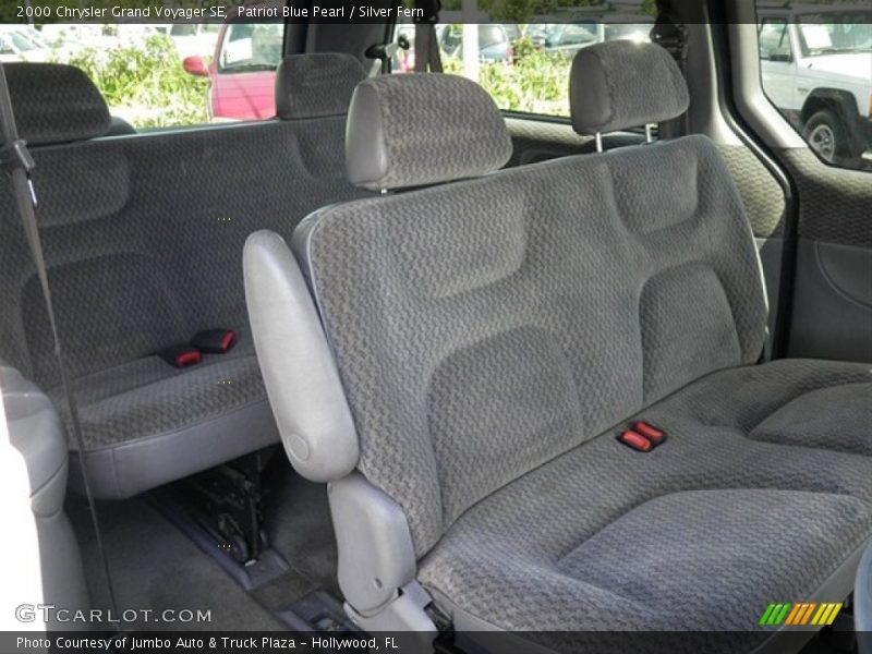 Patriot Blue Pearl / Silver Fern 2000 Chrysler Grand Voyager SE