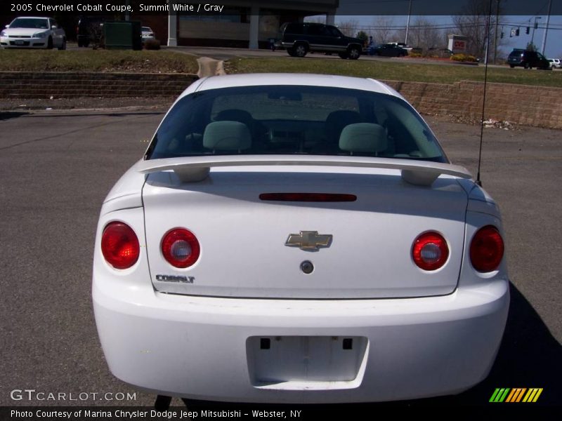 Summit White / Gray 2005 Chevrolet Cobalt Coupe