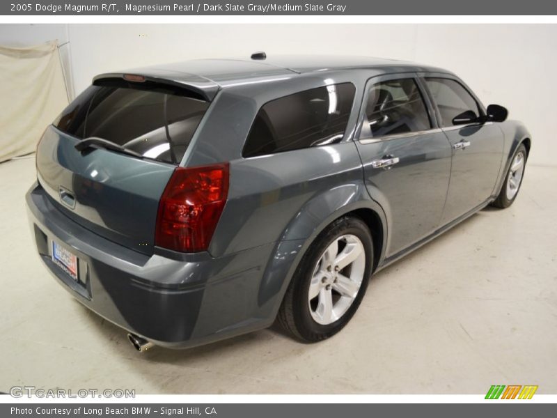 Magnesium Pearl / Dark Slate Gray/Medium Slate Gray 2005 Dodge Magnum R/T