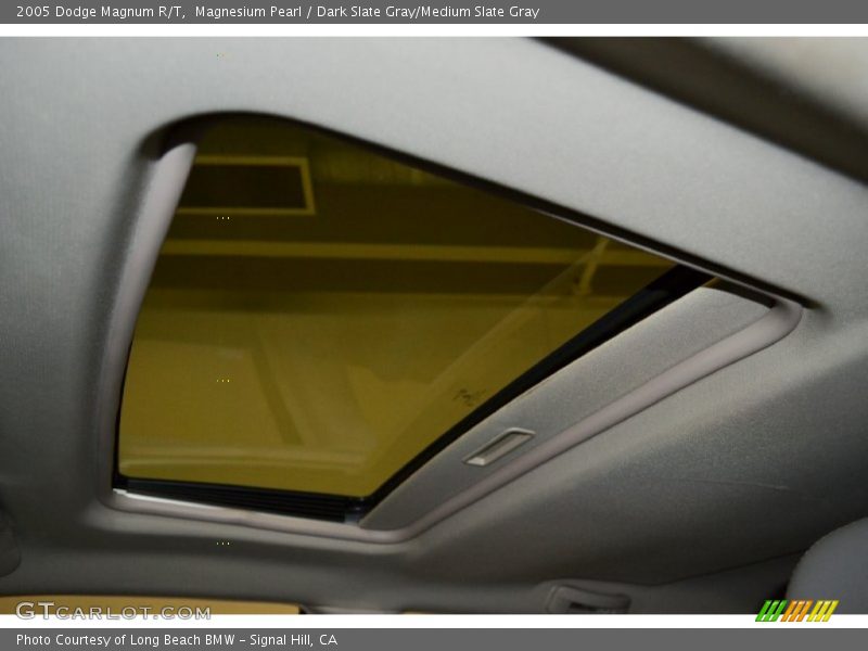 Magnesium Pearl / Dark Slate Gray/Medium Slate Gray 2005 Dodge Magnum R/T