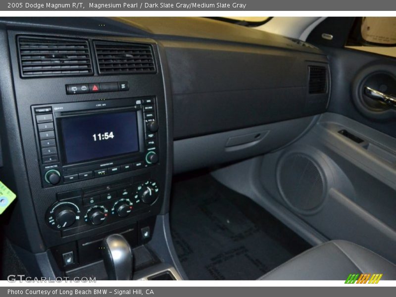 Magnesium Pearl / Dark Slate Gray/Medium Slate Gray 2005 Dodge Magnum R/T