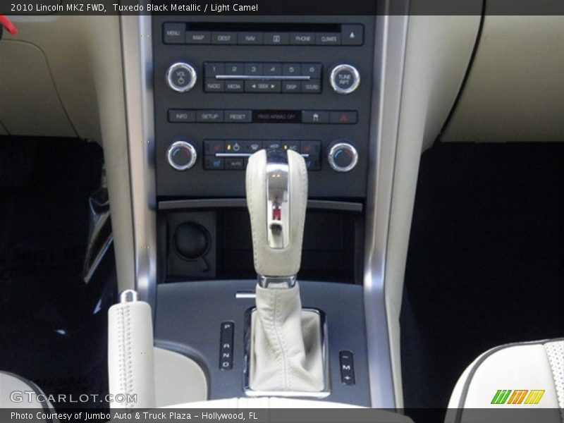 Tuxedo Black Metallic / Light Camel 2010 Lincoln MKZ FWD