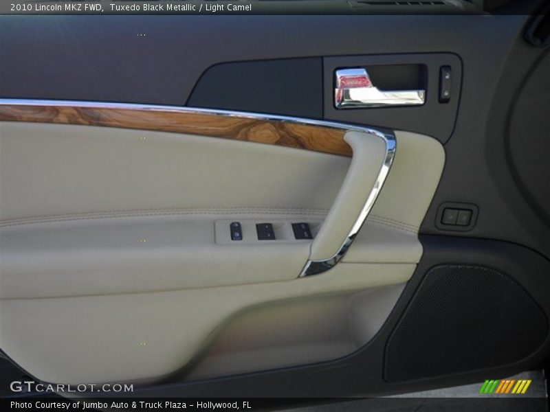 Tuxedo Black Metallic / Light Camel 2010 Lincoln MKZ FWD