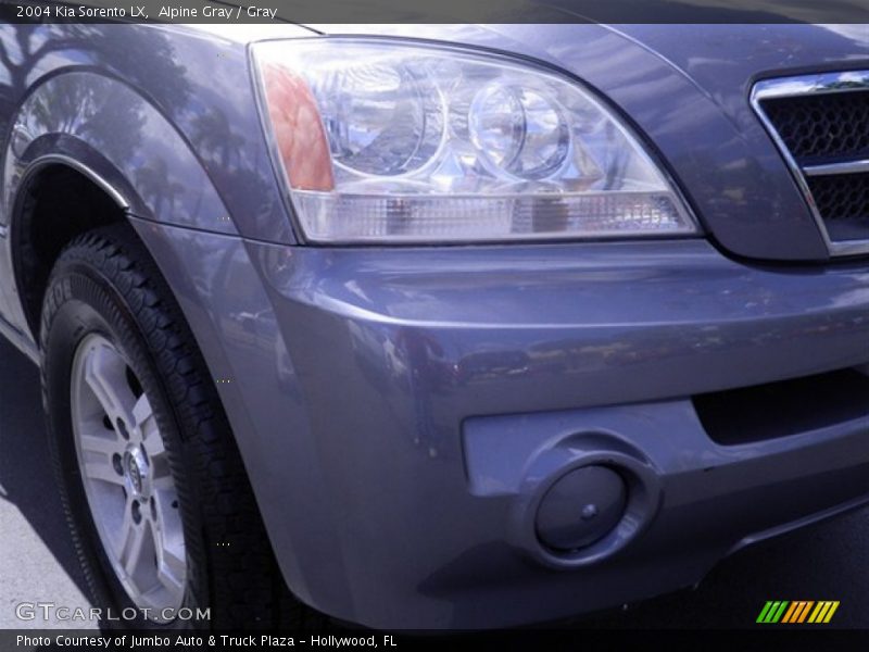 Alpine Gray / Gray 2004 Kia Sorento LX