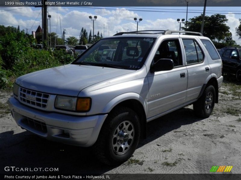Bright Silver Metallic / Gray 1999 Isuzu Rodeo LS