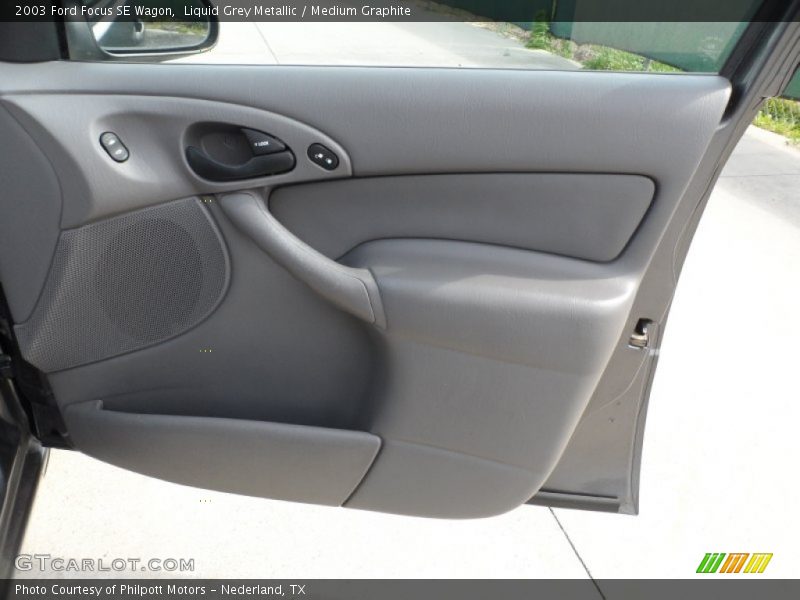 Liquid Grey Metallic / Medium Graphite 2003 Ford Focus SE Wagon