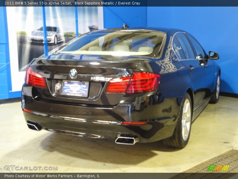 Black Sapphire Metallic / Everest Gray 2011 BMW 5 Series 550i xDrive Sedan