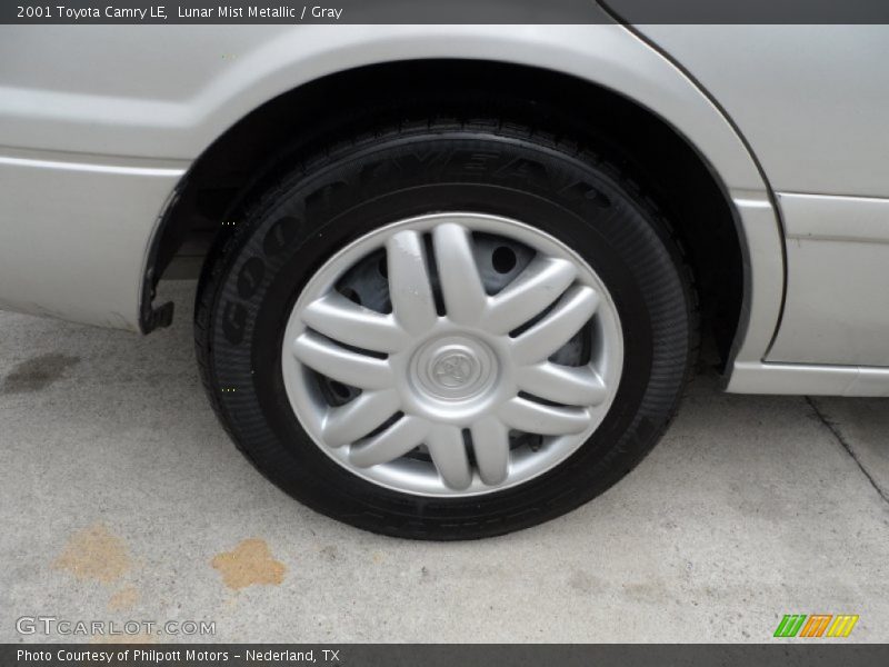 Lunar Mist Metallic / Gray 2001 Toyota Camry LE