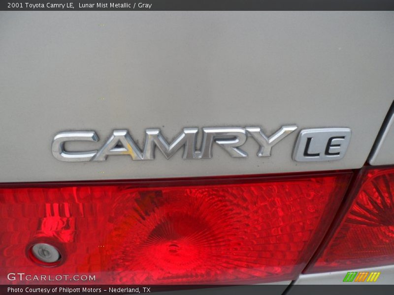 Lunar Mist Metallic / Gray 2001 Toyota Camry LE