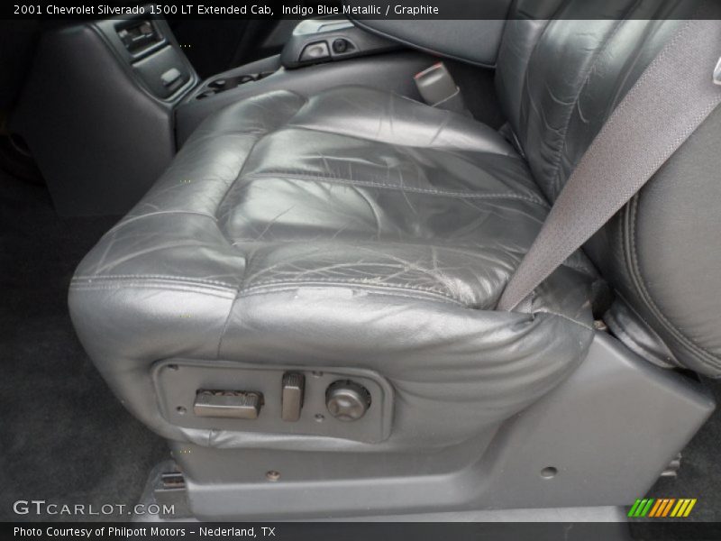 Indigo Blue Metallic / Graphite 2001 Chevrolet Silverado 1500 LT Extended Cab
