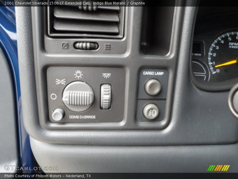 Indigo Blue Metallic / Graphite 2001 Chevrolet Silverado 1500 LT Extended Cab