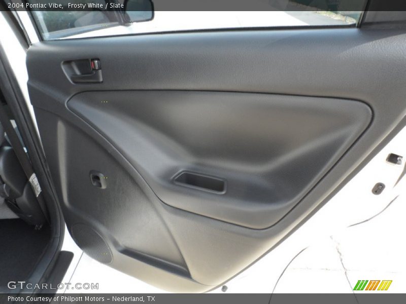 Frosty White / Slate 2004 Pontiac Vibe