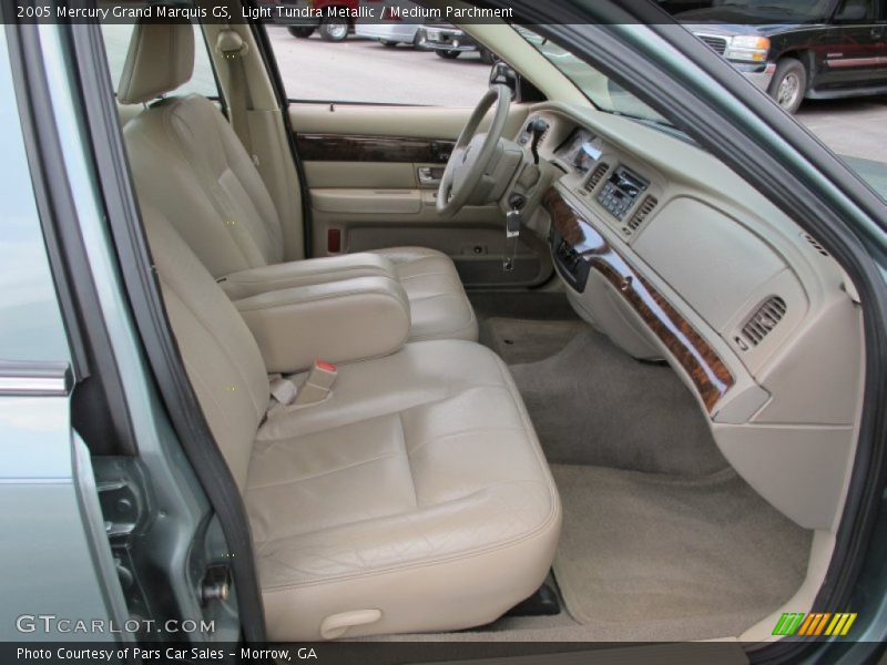  2005 Grand Marquis GS Medium Parchment Interior