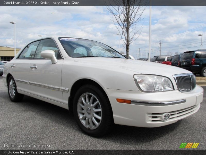 Ivory Pearl / Gray 2004 Hyundai XG350 L Sedan