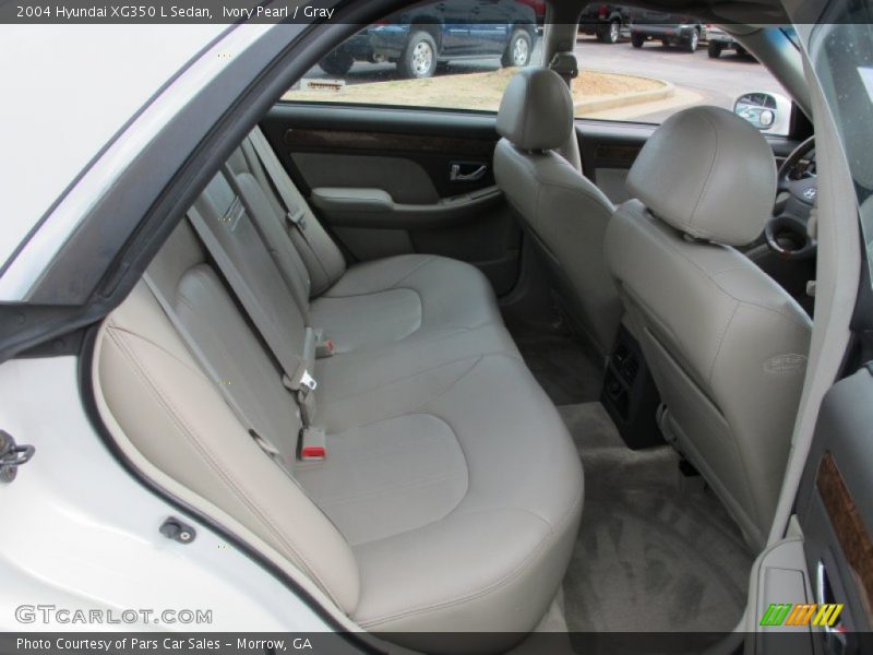 Ivory Pearl / Gray 2004 Hyundai XG350 L Sedan