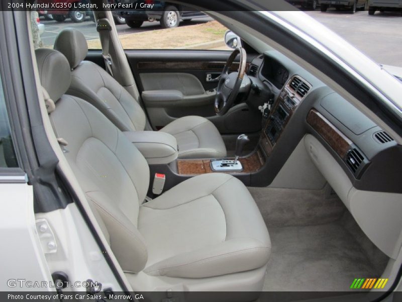 Ivory Pearl / Gray 2004 Hyundai XG350 L Sedan