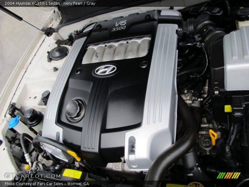 Ivory Pearl / Gray 2004 Hyundai XG350 L Sedan