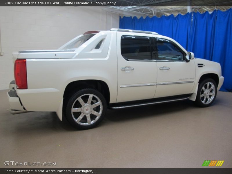 White Diamond / Ebony/Ebony 2009 Cadillac Escalade EXT AWD