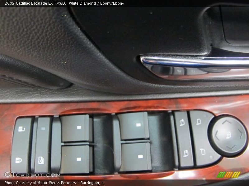 White Diamond / Ebony/Ebony 2009 Cadillac Escalade EXT AWD