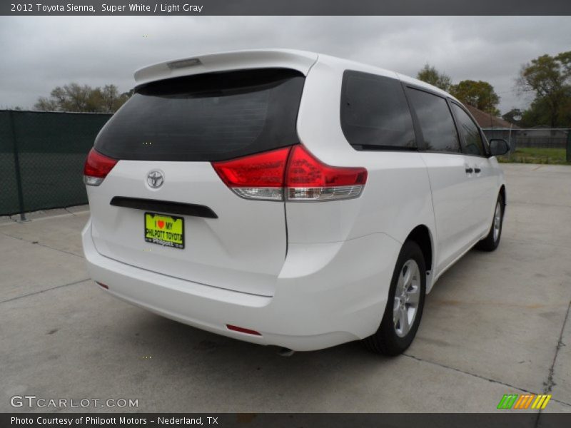 Super White / Light Gray 2012 Toyota Sienna