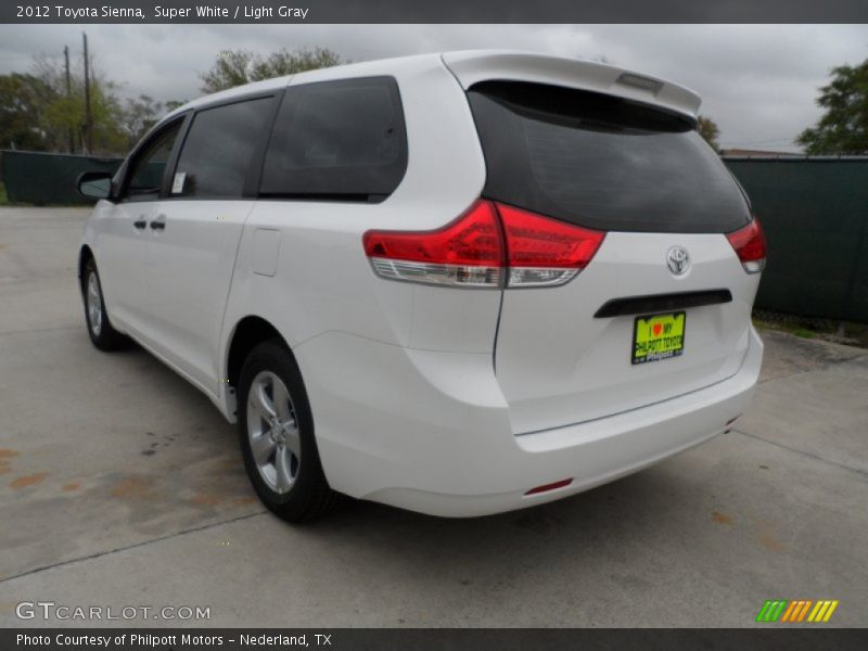 Super White / Light Gray 2012 Toyota Sienna