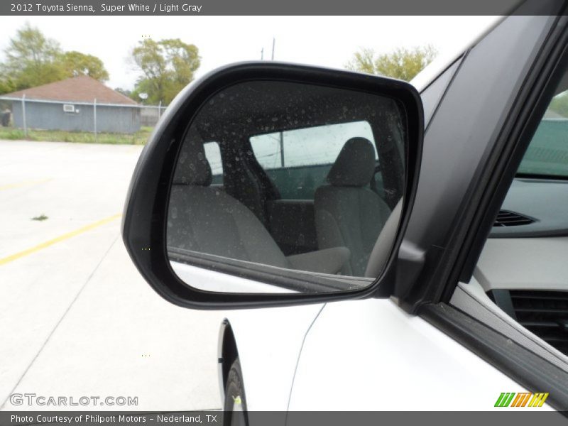 Super White / Light Gray 2012 Toyota Sienna