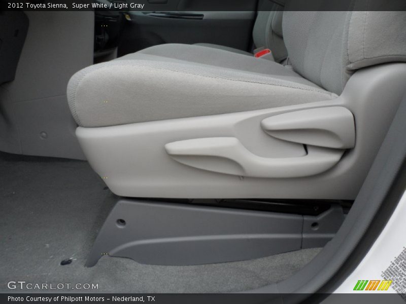 Front Seat of 2012 Sienna 