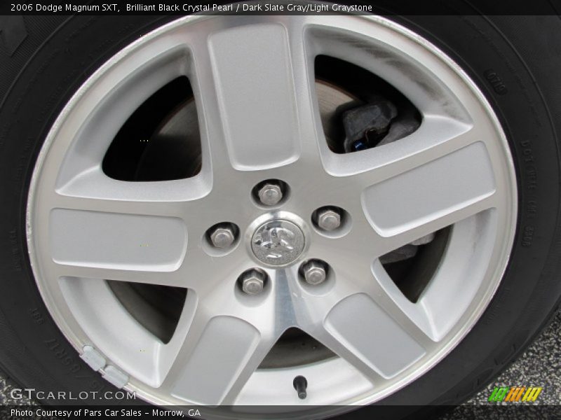 Brilliant Black Crystal Pearl / Dark Slate Gray/Light Graystone 2006 Dodge Magnum SXT
