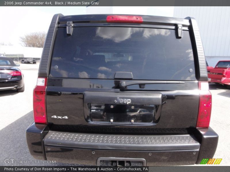 Black / Medium Slate Gray 2006 Jeep Commander 4x4