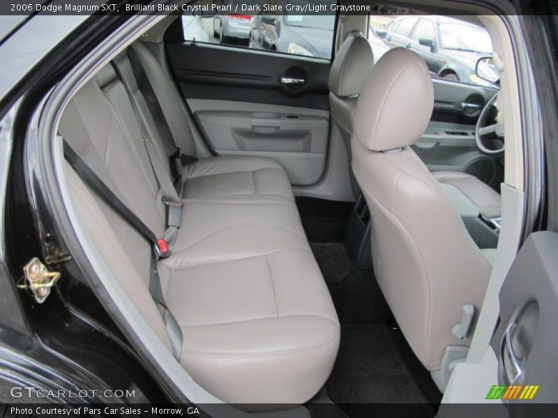 Brilliant Black Crystal Pearl / Dark Slate Gray/Light Graystone 2006 Dodge Magnum SXT