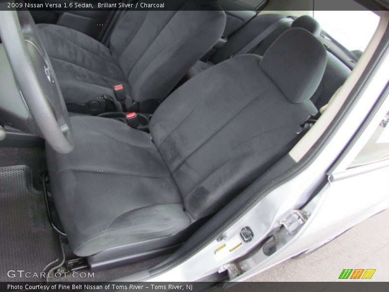 Brillant Silver / Charcoal 2009 Nissan Versa 1.6 Sedan