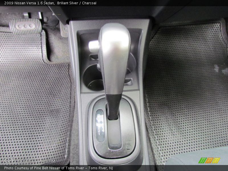 Brillant Silver / Charcoal 2009 Nissan Versa 1.6 Sedan
