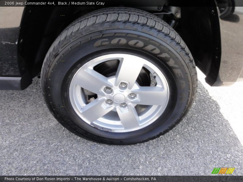 Black / Medium Slate Gray 2006 Jeep Commander 4x4