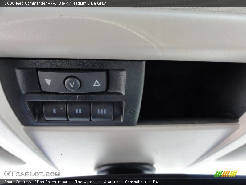 Black / Medium Slate Gray 2006 Jeep Commander 4x4