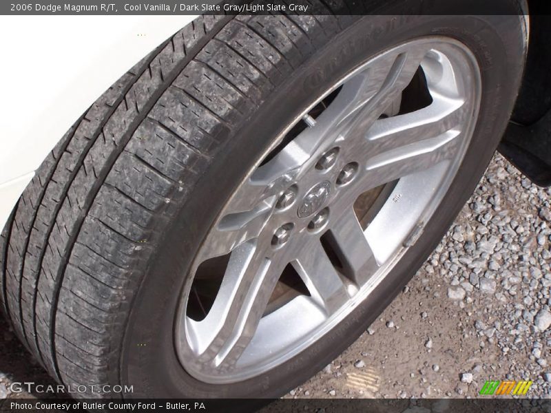 Cool Vanilla / Dark Slate Gray/Light Slate Gray 2006 Dodge Magnum R/T