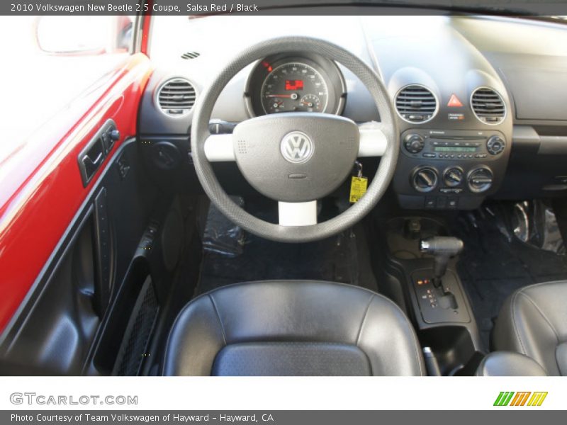 Salsa Red / Black 2010 Volkswagen New Beetle 2.5 Coupe